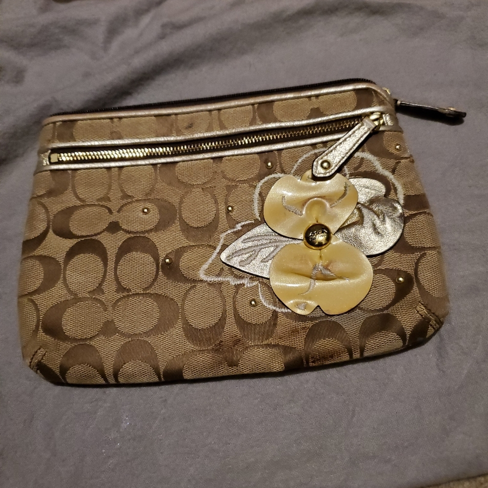 Coach make-up pouch